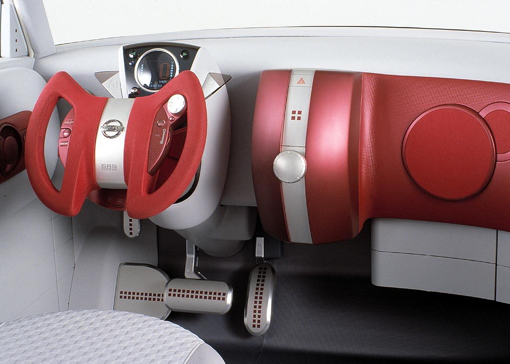 Nissan Chappo interior3.jpg